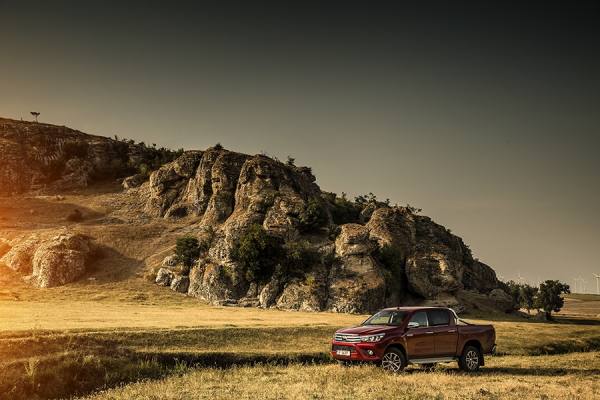 Photograph Bogdan Paraschiv Toyota Hilux on One Eyeland
